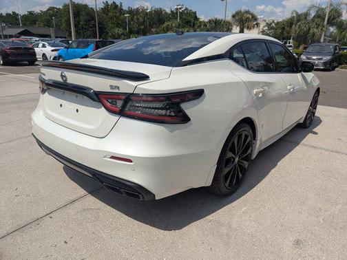 2022 Nissan Maxima SR Xtronic CVT