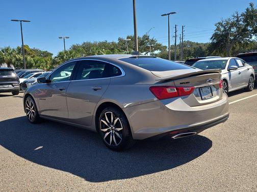 2022 Chevrolet Malibu FWD RS