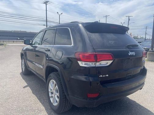 2021 Jeep Grand Cherokee Laredo