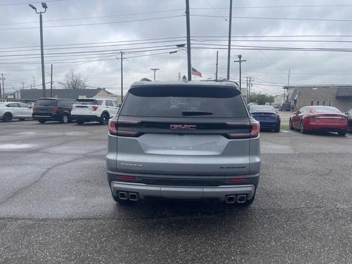 2025 GMC Acadia FWD Elevation