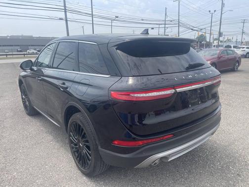 2024 Lincoln Corsair Premiere