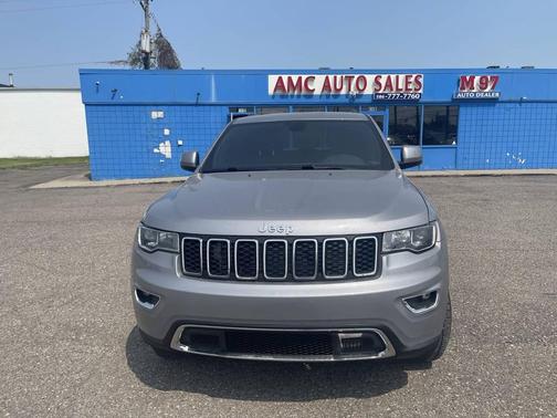 2020 Jeep Grand Cherokee Laredo