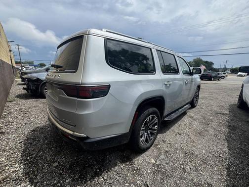 2023 Jeep Wagoneer Series II 4x4