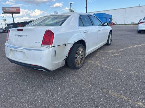 2016 Chrysler 300 S