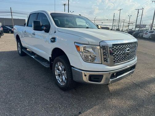 2020 Nissan Titan XD SV