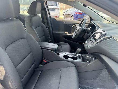 2020 Chevrolet Malibu FWD LT