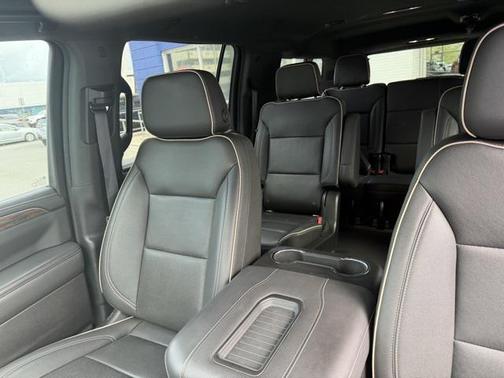 2022 Chevrolet Suburban Premier