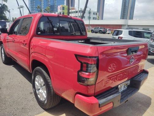 2022 Nissan Frontier SV