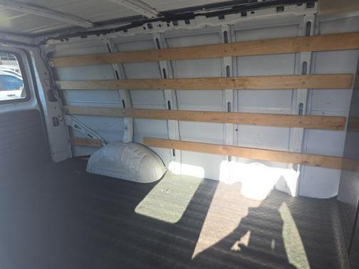 2022 Chevrolet Express 2500 RWD 2500 Regular Wheelbase WT