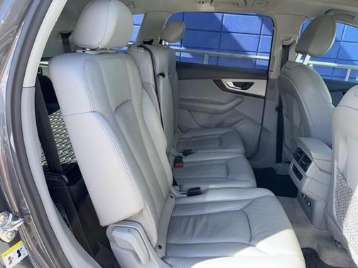2019 Audi Q7 45 Premium