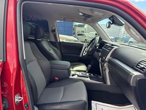 2022 Toyota 4Runner SR5 Premium