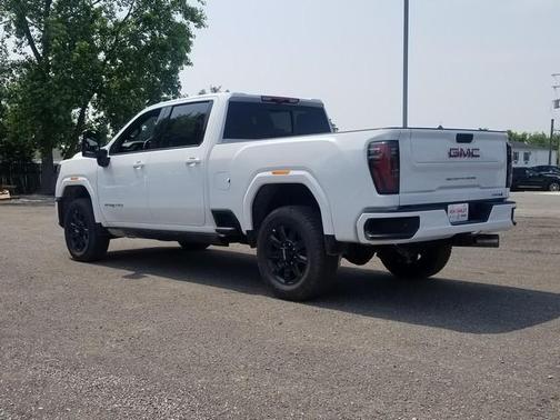 2025 GMC Sierra 2500 AT4