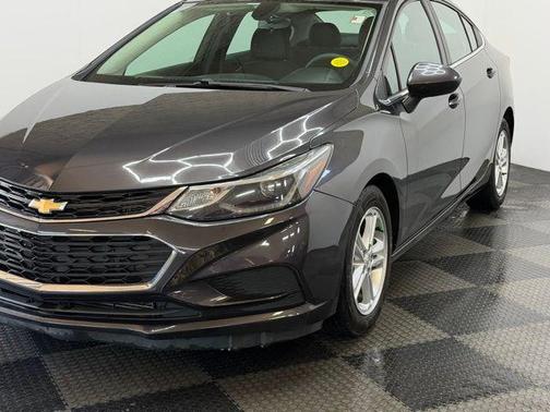 Tungsten Metallic 2017 Chevrolet Cruze LT
