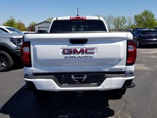 Summit White 2026 GMC Canyon Elevation