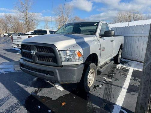 2017 RAM 2500 Tradesman Regular Cab 4x4 8' Box