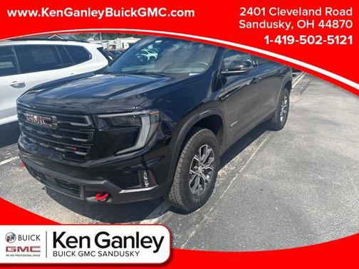 2024 GMC Acadia AWD AT4