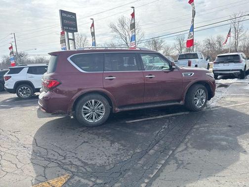 2021 INFINITI QX80 Luxe