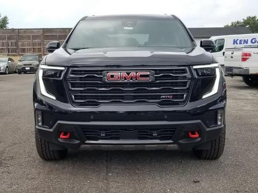 2026 GMC Acadia AWD AT4