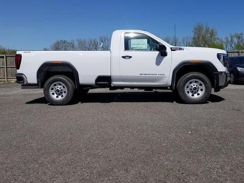 2025 GMC Sierra 2500 Base