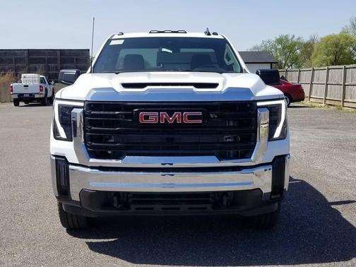 2025 GMC Sierra 2500 Base
