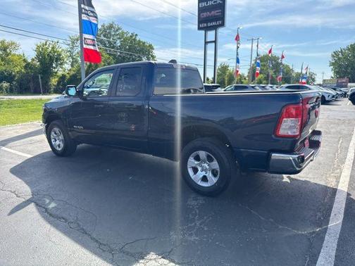 Patriot Blue Pearlcoat 2023 RAM 1500 Big Horn/Lone Star