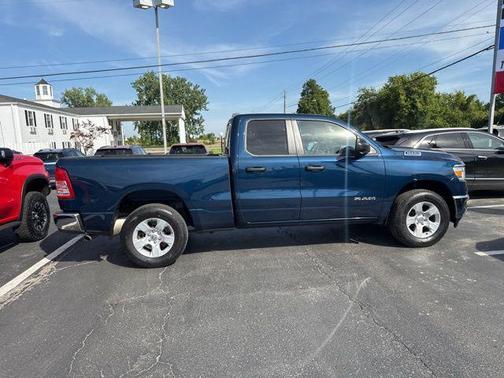 Patriot Blue Pearlcoat 2023 RAM 1500 Big Horn/Lone Star