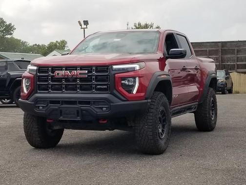 2025 GMC Canyon AT4