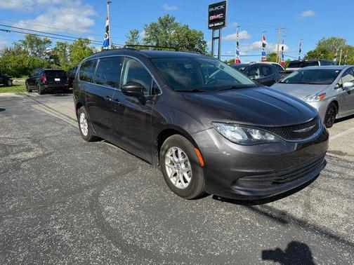 2020 Chrysler Voyager LXI