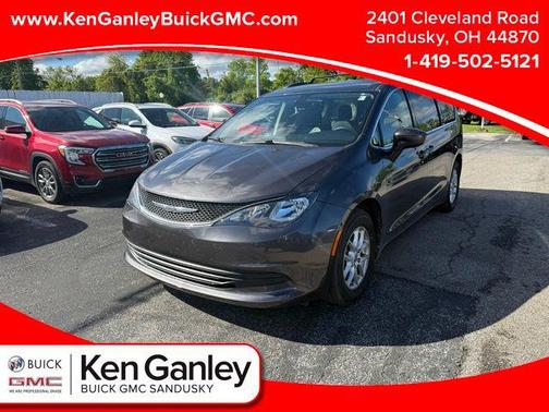 2020 Chrysler Voyager LXI