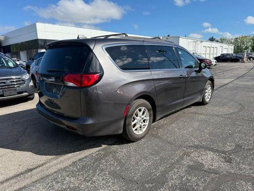 2020 Chrysler Voyager LXI