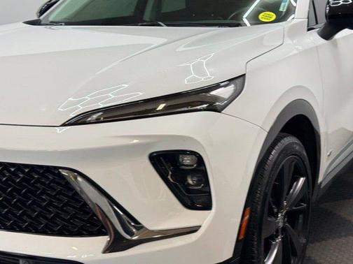 Summit White 2025 Buick Envision Sport Touring AWD