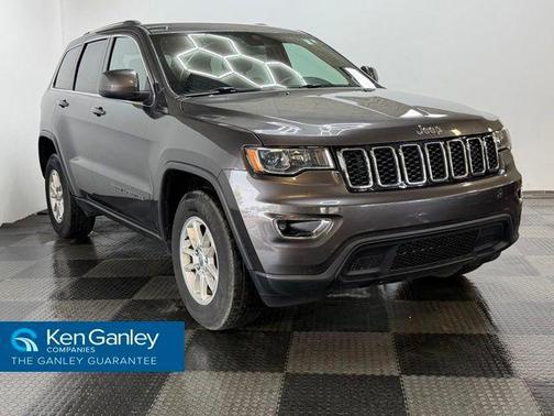 Granite Crystal Metallic Clearcoat 2019 Jeep Grand Cherokee Laredo
