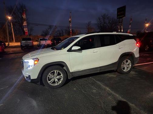 2023 GMC Terrain SLE