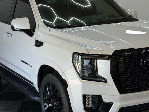 White Frost Tricoat 2024 GMC Yukon Denali