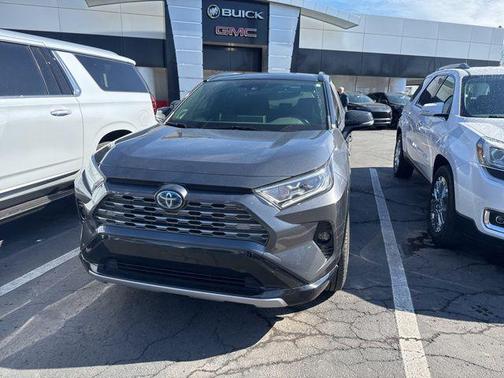 2020 Toyota RAV4 Hybrid SE