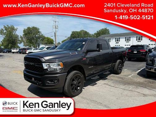 2022 RAM 2500 Big Horn Crew Cab 4x4 6'4' Box