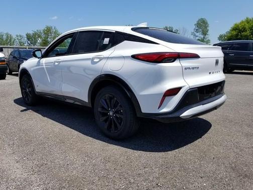 Summit White 2026 Buick Envista Sport Touring FWD