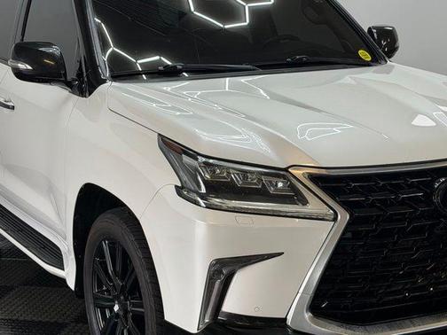 Starfire Pearl 2016 Lexus LX 570 Base