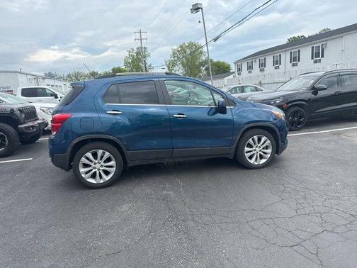 Pacific Blue Metallic 2020 Chevrolet Trax Premier