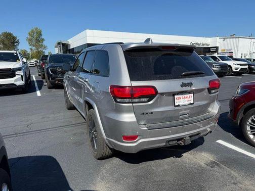 2021 Jeep Grand Cherokee Laredo