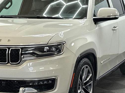 2022 Jeep Wagoneer Series III 4x4