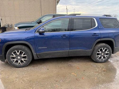 2023 GMC Acadia AWD SLE