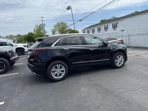 Stellar Black Metallic 2025 Cadillac XT5 Luxury