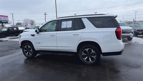 2025 GMC Yukon AT4