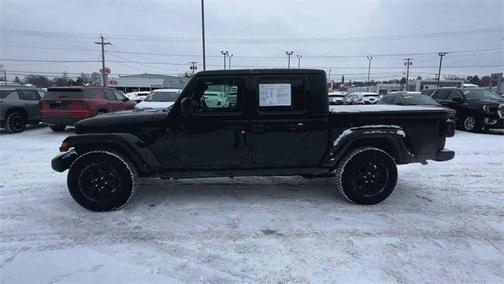 2022 Jeep Gladiator Sport