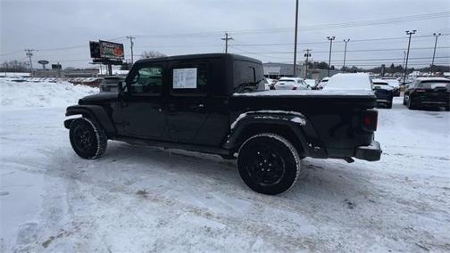 2022 Jeep Gladiator Sport