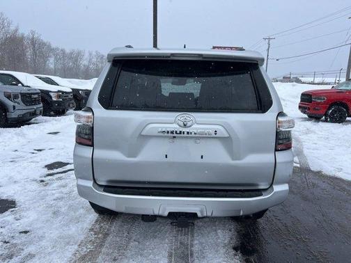 2022 Toyota 4Runner SR5 Premium