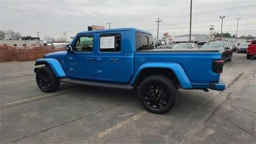 2022 Jeep Gladiator Overland