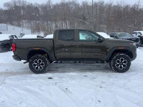 2024 GMC Canyon AT4X