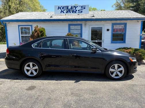 2013 Volkswagen Passat 2.0 TDI SE w/ Sunroof